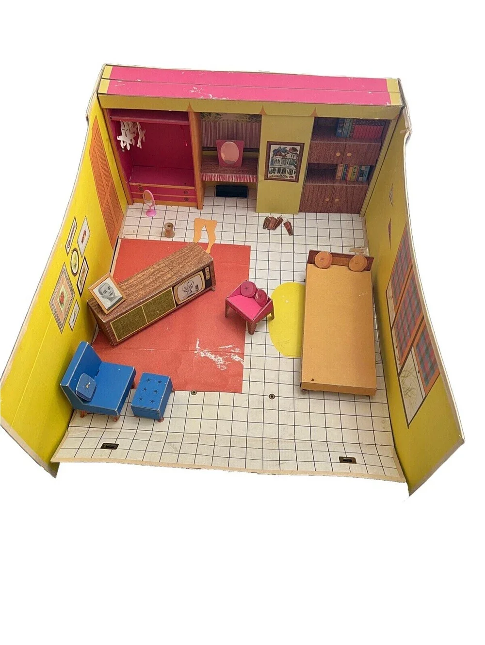 VTG 1962 Barbie Dream House With Original Furniture and Accessories